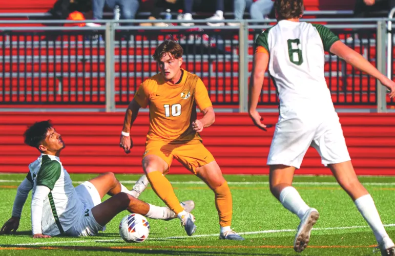 NMU men look to stay in thick of GLIAC soccer race